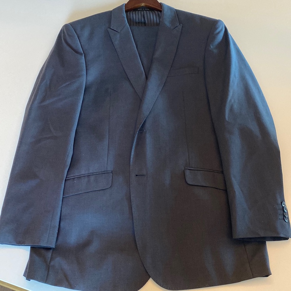 Charcoal grey, 2 piece, slim fit suit.